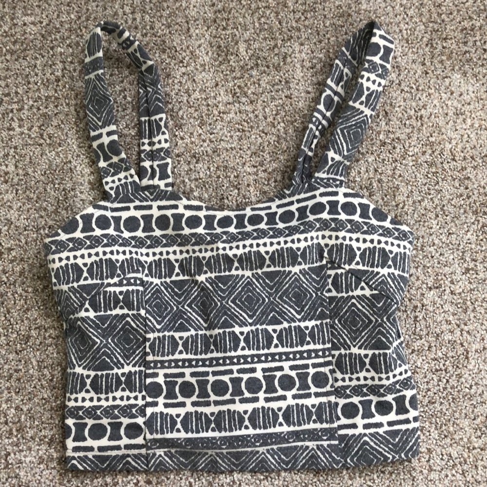 Geometric Brandy Melville Crop top!